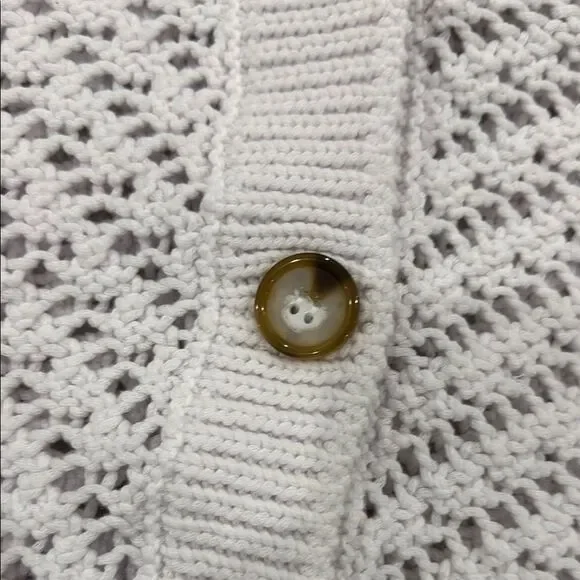 Design History White Button-Up Women's Cardigan - Picture 5 of 12